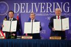 Trump-mírotvůrce. Premiéři znesvářených zemí podepsali dohodu o příměří