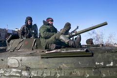 V Donbasu se pořád střílí, rebelové chystají přehlídky
