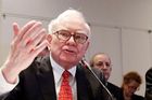 Aukce oběda s Warrenem Buffetem vynesla 3,5 milionu dolarů