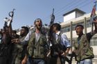 USA učí Syřany boji s islamisty. Ti mají jiného nepřítele