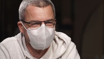 Živě: Na jaře jeho model odvrátil katastrofu. Co radí vládě teď? Pavel Řehák v DVTV