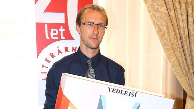 Vítěz jubilejního 20. ročníku Literární ceny Knižního klubu: osmadvacetiletý učitel Radovan Menšík.