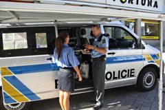 Policie Karlovarska objasnila 64% zločinů, nejvíce v ČR