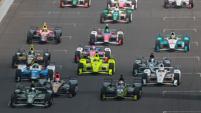 Bouračka IndyCar v Portlandu sebrala naději Dixonovi na páté vítězství