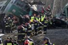 Srážka vlaků v Polsku: 16 obětí, mezi zraněnými je Čech
