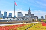 Toronto, nejlidnatější město Kanady, skýtá díky revitalizaci nepřeberné množství vyžití a především desítky kilometrů nových cyklistických a turistických stezek nebo tramvajových linek, díky kterým se pohodlně cestuje z jednoho konce města na druhý. (7. místo)