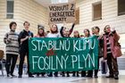 Studenti od pondělí stávkují na brněnské fakultě sociálních studií. Chtějí přimět vládu k větší aktivitě v boji s globálním oteplováním a změnou klimatu.