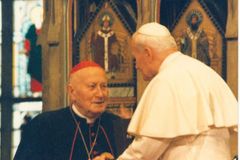 Lidé uctí kardinála Tomáška. Zemřel před 20 lety