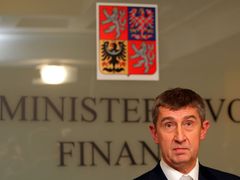 Ministr financí Andrej Babiš chce s ministrem vnitra založit daňovou kobru.