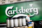 Žatecký pivovar ovládne Carlsberg, světová čtyřka