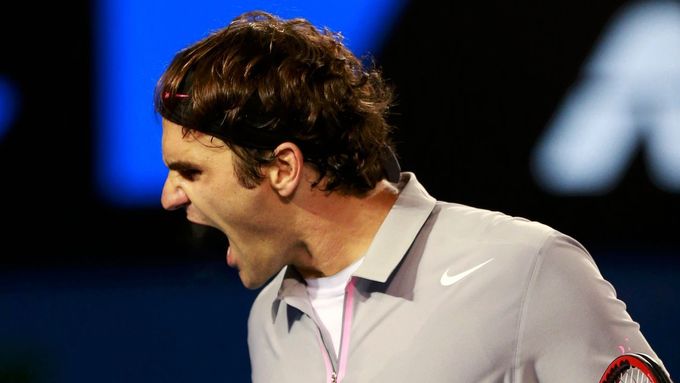 Podívejte se na nejpovedenější výměnu z osmifinále turnaje v Dubaji mezi Rogerem Federerem a Marcelem Granollersem.