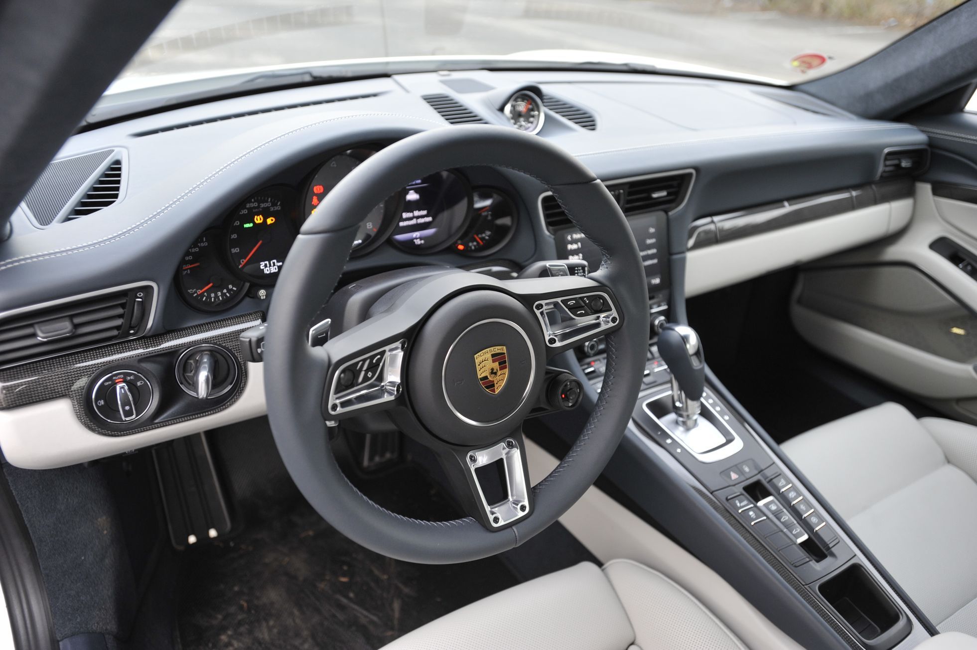 Porsche 911 S 2015 - test - interiér