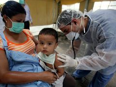 Lékařské vyšetření v Nikaragui.