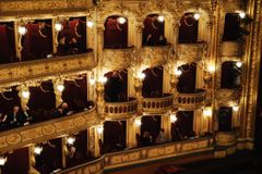 Opera Národního divadla hrozí stávkou