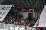 Čeští hokejisté přivítali svého tradičního rivala v pražské Tipsport Aréně...