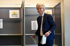 Geert Wilders volí v nizozemských volbách.