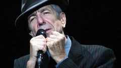 Poslechněte si jeden z nových songů Leonarda Cohena Almost Like the Blues.