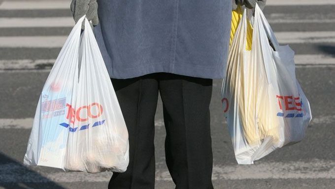 Průměrný Evropan prý ročně spotřebuje asi 500 plastových tašek (ilustrační foto)
