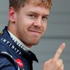 Sebastian Vettel se raduje z vítězné kvalifikace na VC Japonska v Suzuce