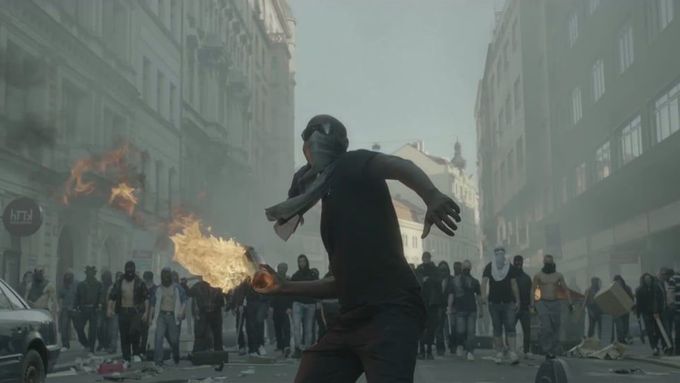 Videoklip k songu No Church In The Wild raperů Jay-Z a Kanyeho Westa natočil Romain Gavras před šesti lety v Praze.