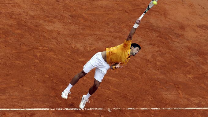Novak Djokovič také v Římě postoupil do finále.