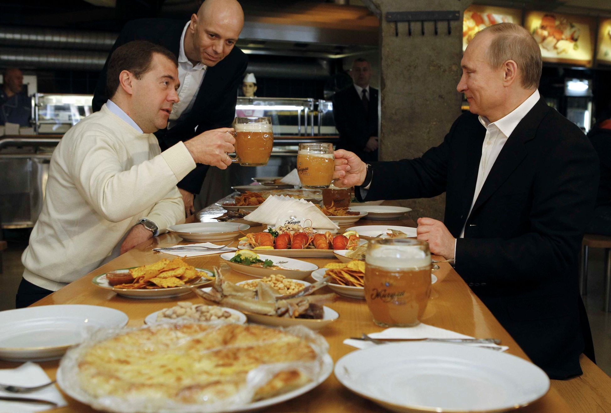 Putin, Medveděv a ruské potraviny