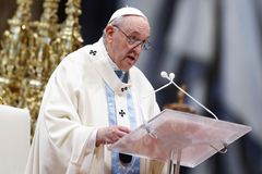 Ubližovat ženě znamená urážet Boha, řekl papež při novoroční mši