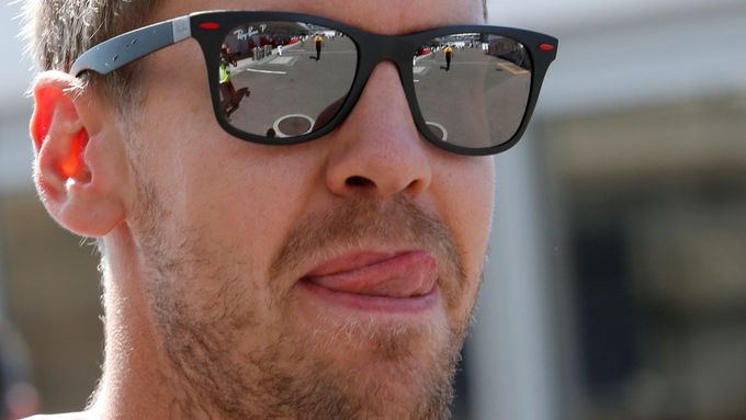 Sebastian Vettel má stále zálusk na titul mistra světa, ale teď má v ústech spíš pachuť z problémů z posledních Velkých cen.
