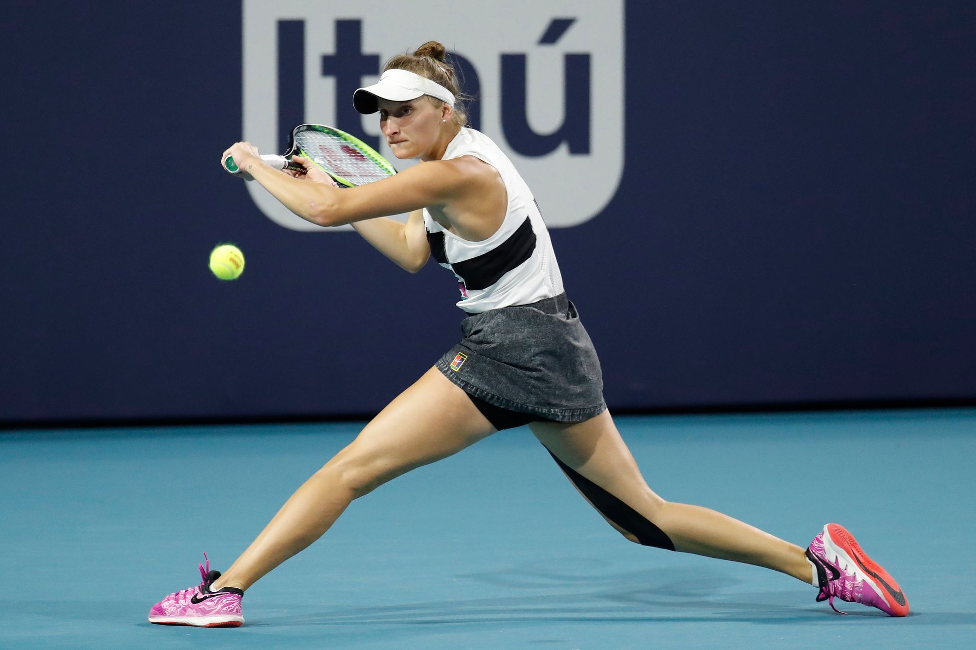 Markéta Vondroušová ve čtvrtfinále turnaje v Miami 2019