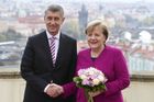 Nemůžeme vždy čekat na to, až se všechny státy EU zapojí, řekla Merkelová v Praze