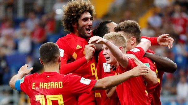 Nacer Chadli slaví třetí branku Belgie v zápase s Japonskem na MS 2018