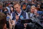 Ruský opoziční předák Navalnyj je na svobodě. Policie ho zatkla na demonstraci proti Putinovi