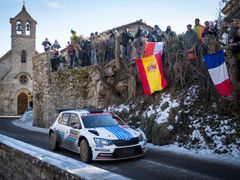 Andreas Mikkelsen při návratu za volant Škody v letošní Rallye Monte Carlo.