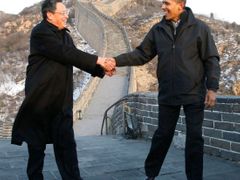 Obama a čínský ambasador pro Spojené státy Čou Wen-čung.