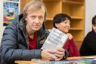 Básník, Havel, básnířka. Knihou roku je román o Blatném