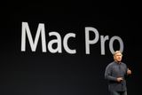 Dále Apple představil novou řadu počítačů Mac Pro, určených především pro grafiky. Na americký trh má přijít v závěru tohoto roku.