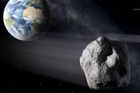 Zemi minul nevyzpytatelný asteroid. Srážka ale podle vědců nehrozila