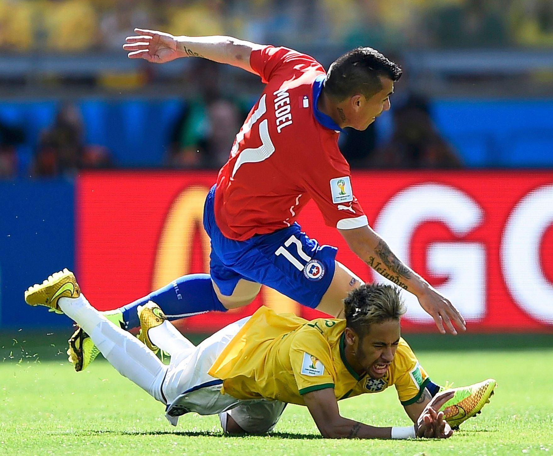 MS 2014, Brazílie-Chile: Neymar - Gary Medel