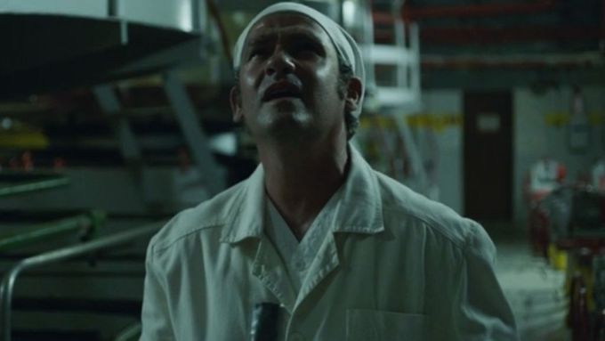 Kieran O'Brien jako Valerij Chodemčuk v seriálu HBO Černobyl.