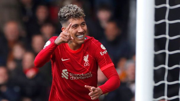 fotbal, anglická liga 2021/2022, Premier League - Watford v FC Liverpool, Roberto Firmino slaví gól