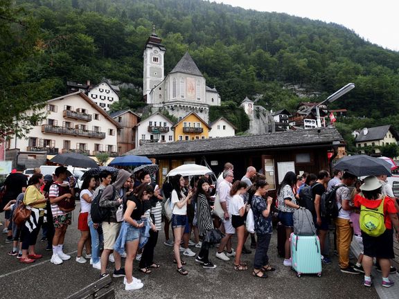 Zájem turistů má negativní dopad na životy obyvatel, od vyšších cen po hluk.