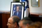 Izrael se loučí s Šimonem Peresem, na pohřeb s předstihem přiletěl Bill Clinton