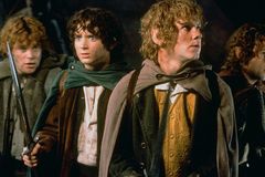 Seriál Pán prstenů? Majitelé práv Tolkienova díla vyjednávají v Hollywoodu se studiem Amazon