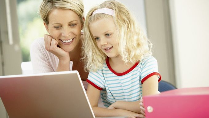 Homeworking je spásou hlavně pro matky na mateřské či rodičovské dovolené.