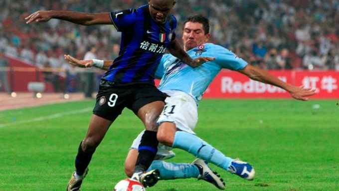 V zápase o italský superpohár se prosadila nová posila Interu Samuel Eto´o.