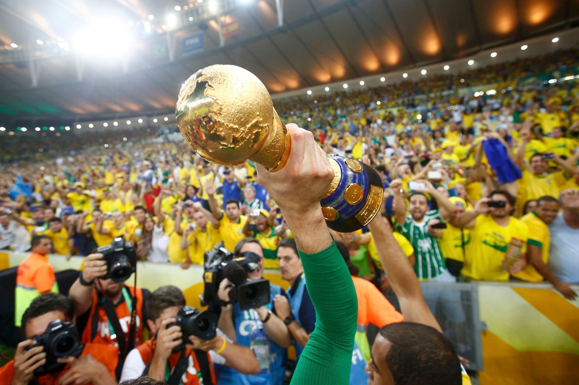 Fotbal, Pohár FIFA, finále: Júlio César (Brazílie)