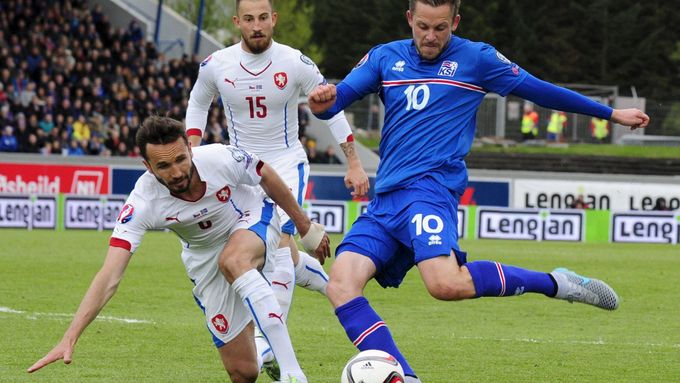 Tomáš Sivok lituje, že Češi vedení 1:0 na Islandu neukopali do vítězného konce.