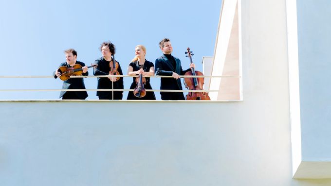 Soubor aktuálně tvoří houslisté Veronika Jarůšková a Marek Zwiebel, violista Jiří Kabát a violoncellista Peter Jarůšek.