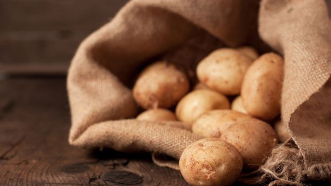 V Česku začíná fungovat fenomén domácí produkce brambor.