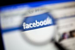 Britští policisté se neumí chovat na Facebooku